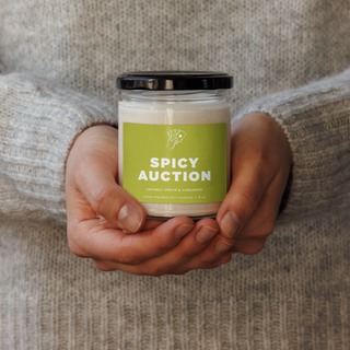 “Spicy Auction” Scented Soy Candle — Coconut Cream & Cardamom